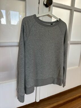 Women’s Dockers classic grey sweather